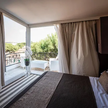 מלון Boutique Miramare 4*